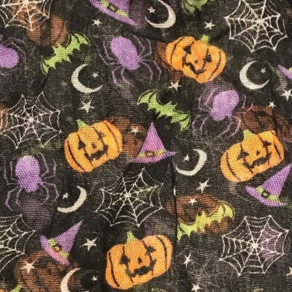 BLACK/Multi HALLOWEEN PRINT SCARF - NWT - Picture 2 of 5